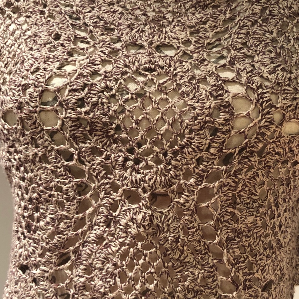 Cropped Open Knit Sweater - Picture 5 of 7